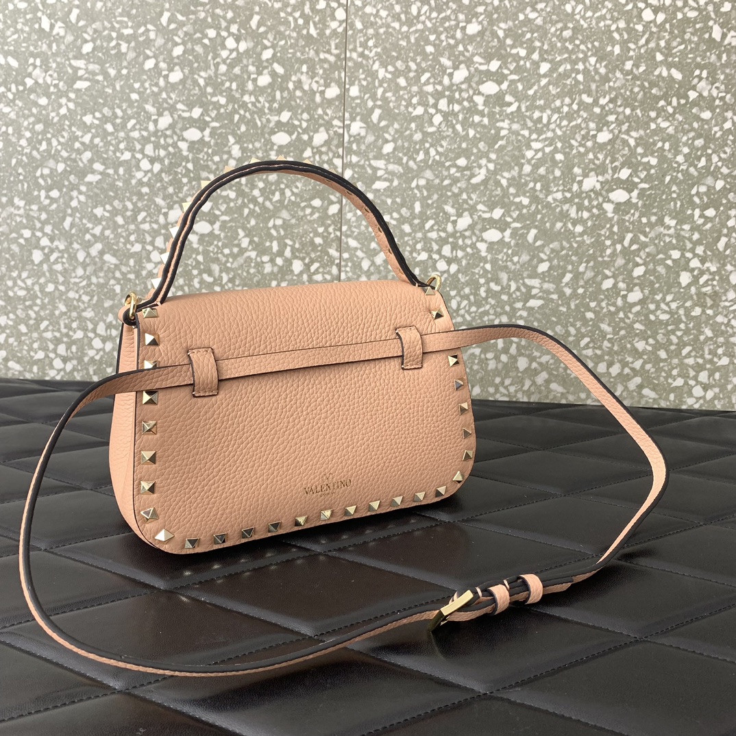 Valentino Garavani Rockstud Handbag Shoulder Bag in Nude Pink Grainy Calfskin